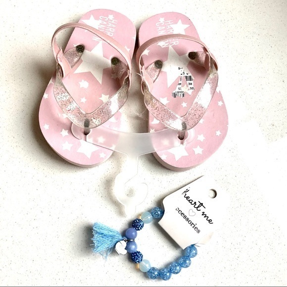 Baby / toddler thong flip flap sandals - Picture 1 of 7